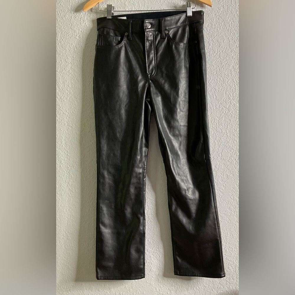 GAP high rise pleather pants vintage slim 28/6 pet waist 15” L 36” in 26” R 10”